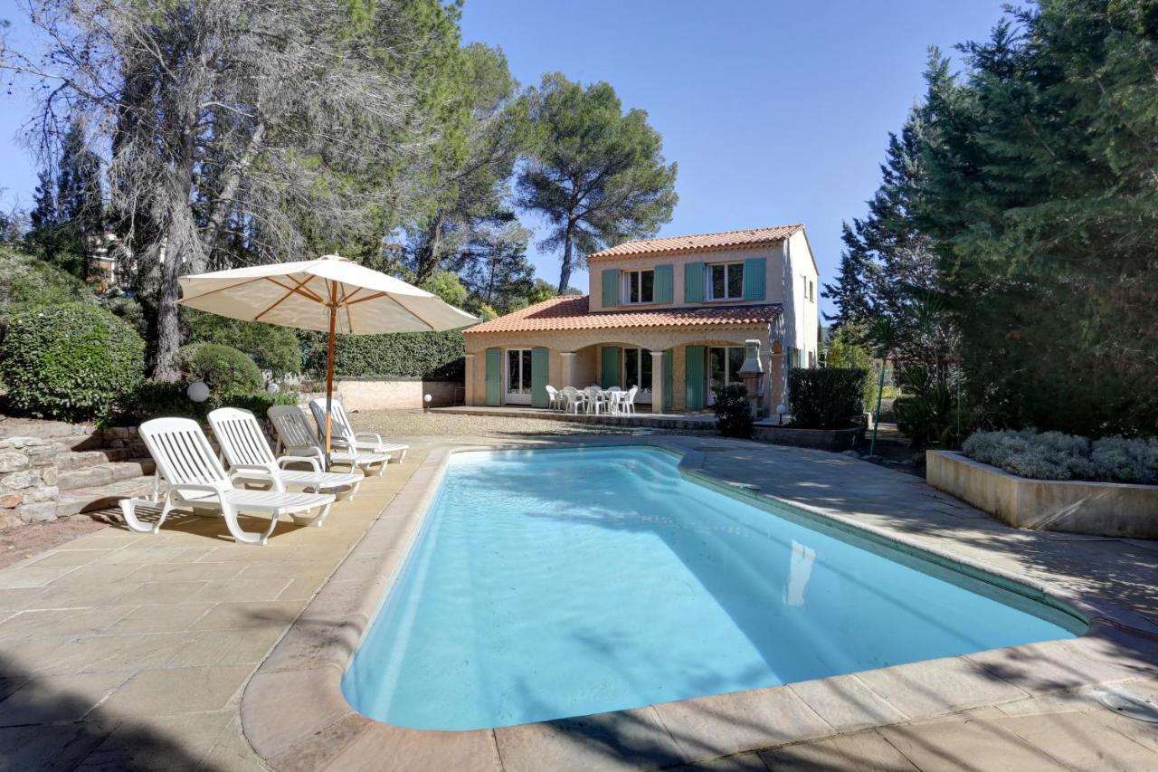 Villa 8 Pers, Climatisee, Piscine Chauffee, Un Havre De Paix Sous Les Pins Parasols Roquebrune-sur Argens Εξωτερικό φωτογραφία