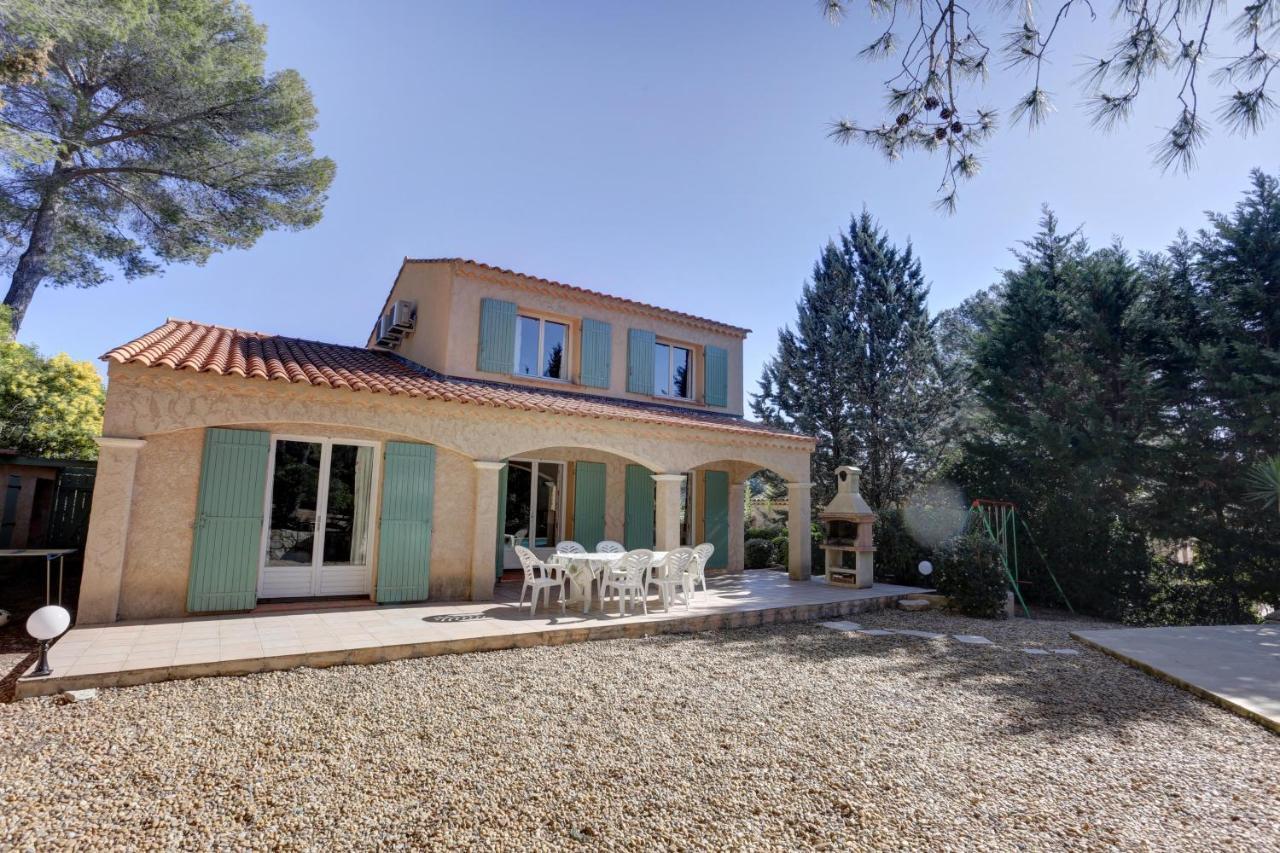 Villa 8 Pers, Climatisee, Piscine Chauffee, Un Havre De Paix Sous Les Pins Parasols Roquebrune-sur Argens Εξωτερικό φωτογραφία