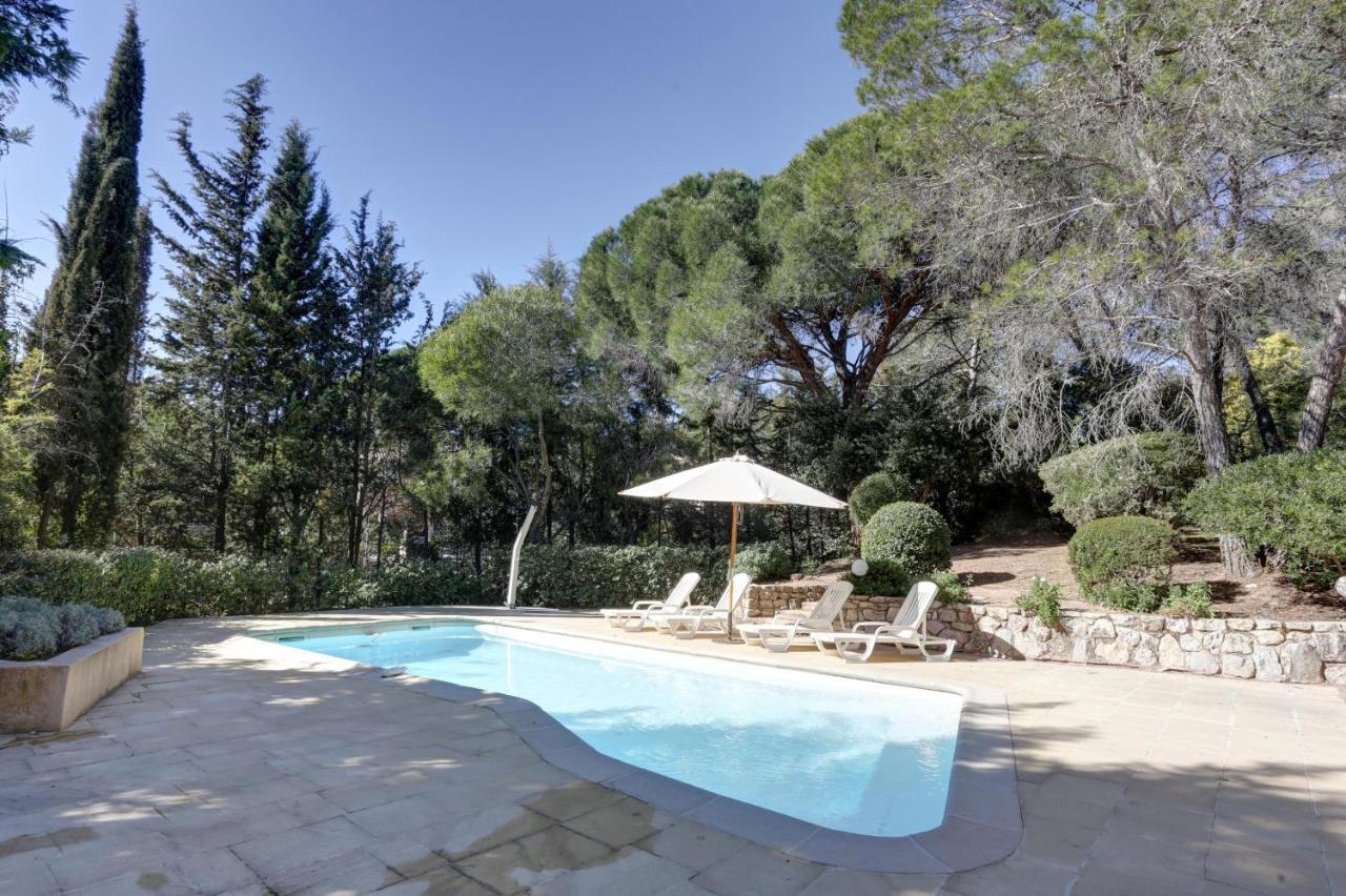 Villa 8 Pers, Climatisee, Piscine Chauffee, Un Havre De Paix Sous Les Pins Parasols Roquebrune-sur Argens Εξωτερικό φωτογραφία