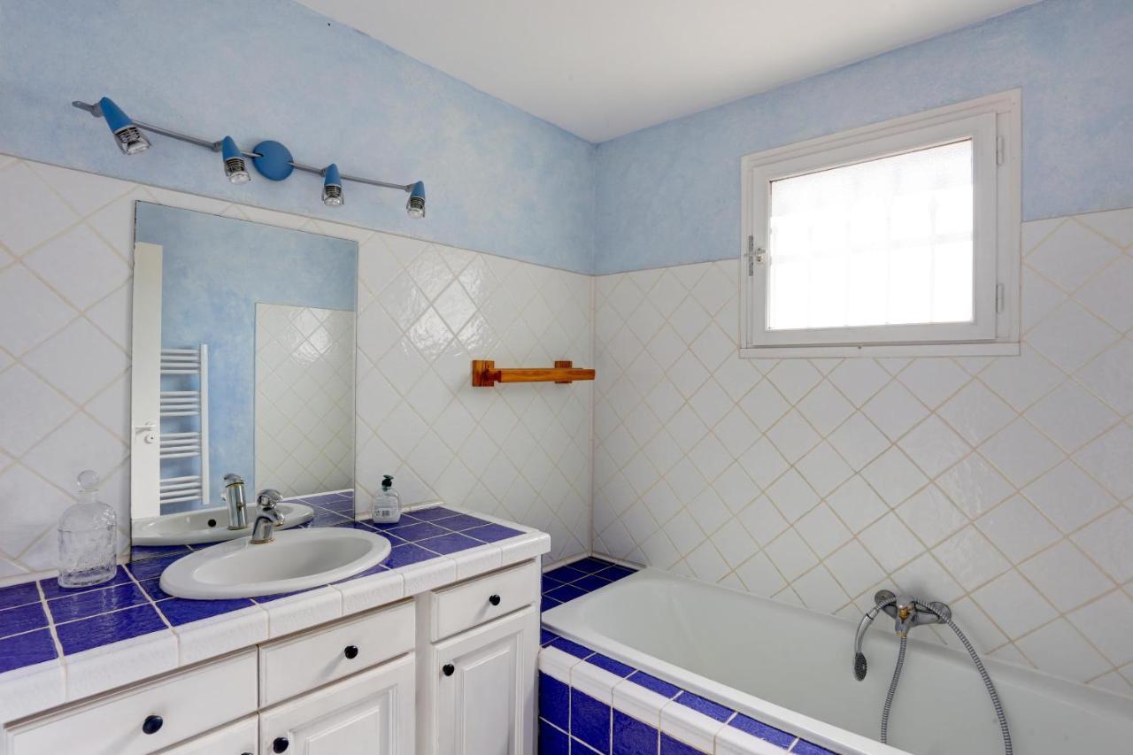 Villa 8 Pers, Climatisee, Piscine Chauffee, Un Havre De Paix Sous Les Pins Parasols Roquebrune-sur Argens Εξωτερικό φωτογραφία